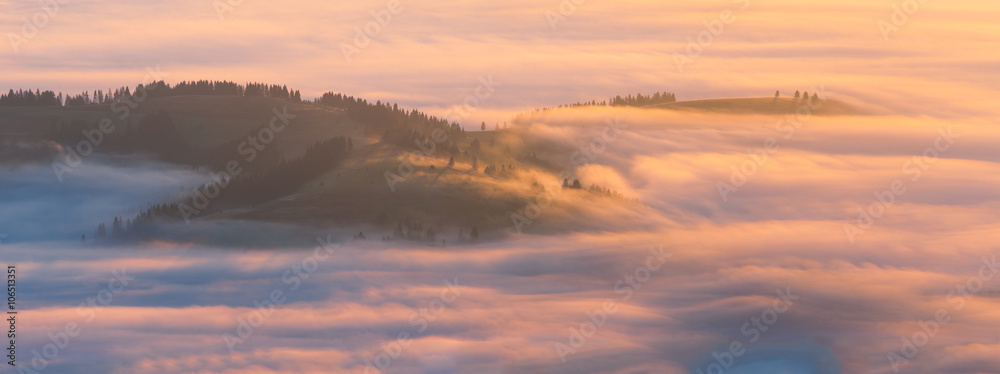 Misty hills_1