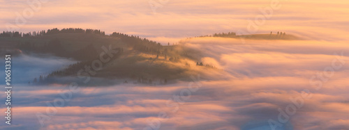 Misty hills_1 © Bashkatov