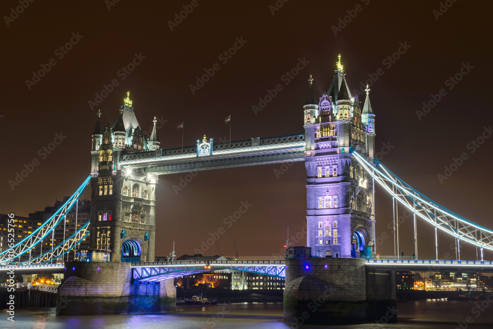 Fototapeta The Tower Bridge at night.