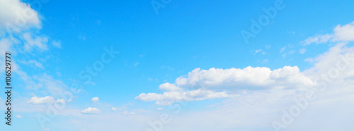 Fototapeta Naklejka Na Ścianę i Meble -  blue sky in the springtime