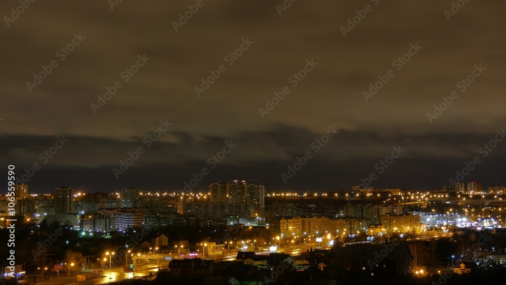 Ночной город Казань. Осень. Плывущие облака. Ночной город Казань. Осень. Плывущие облака.