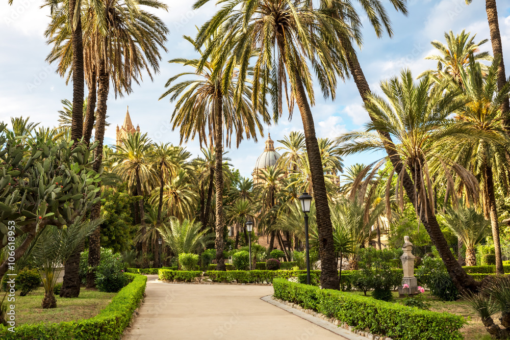 Palermo, Park at Palace of the Normans