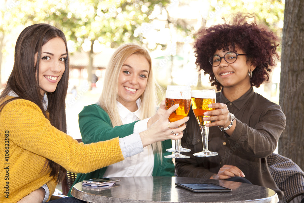 group of friends toasting group of friends toasting