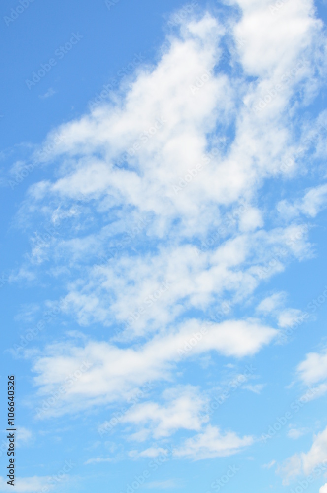 Obraz premium Clouds in the blue sky for background.