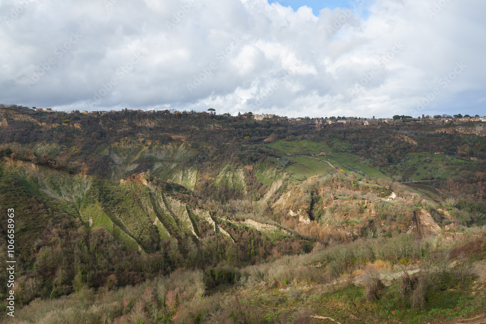 landscape around the Civita di bagnoregio