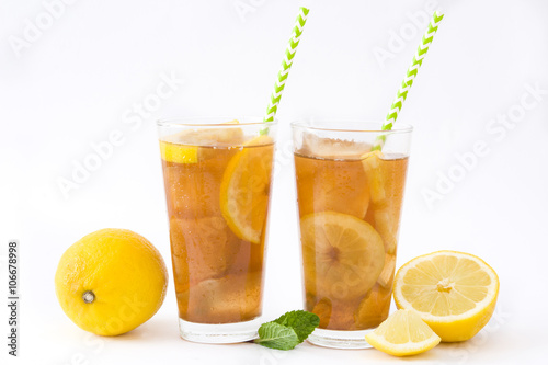 Ice tea with lemon.Isolated photo