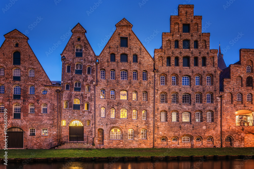 Lübeck bei Nacht