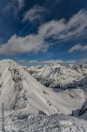Zima w Tatrach ,szlak z Doliny Pięciu Stawów Polskich na Szpiglasowy Wierch