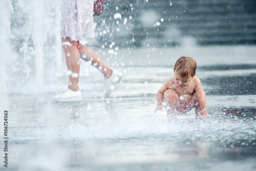 baby in the fountain baby in the fountain