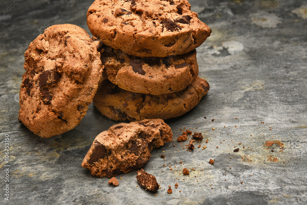 Fototapeta premium Chocolate Cookies on Slate