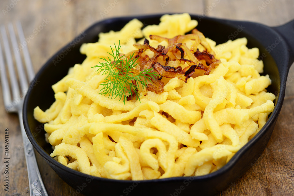 Fertige Eiersptzle Kochen