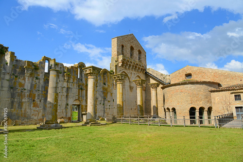 Abteikirche Santissima Trinitá  in Venosa / Süditalien