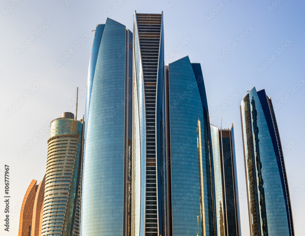 Obraz premium Cluster of skyscrapers in Abu Dhabi, UAE
