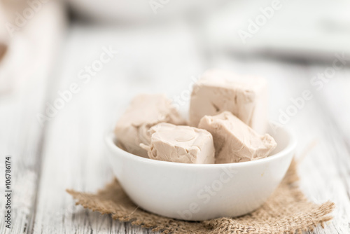 Heap of Yeast (selectivce focus)