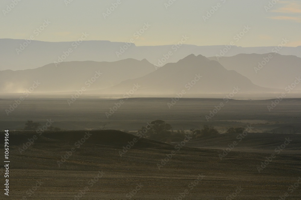 Morgenstimmung am Sossuspoort (Namib-Naukluft-Park) Morgenstimmung am Sossuspoort (Namib-Naukluft-Park)