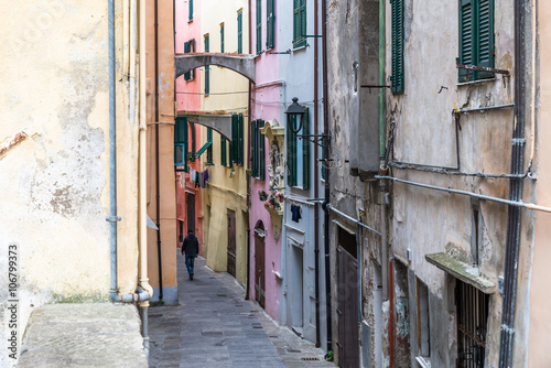 Ruelle colorée de Vintimille photo