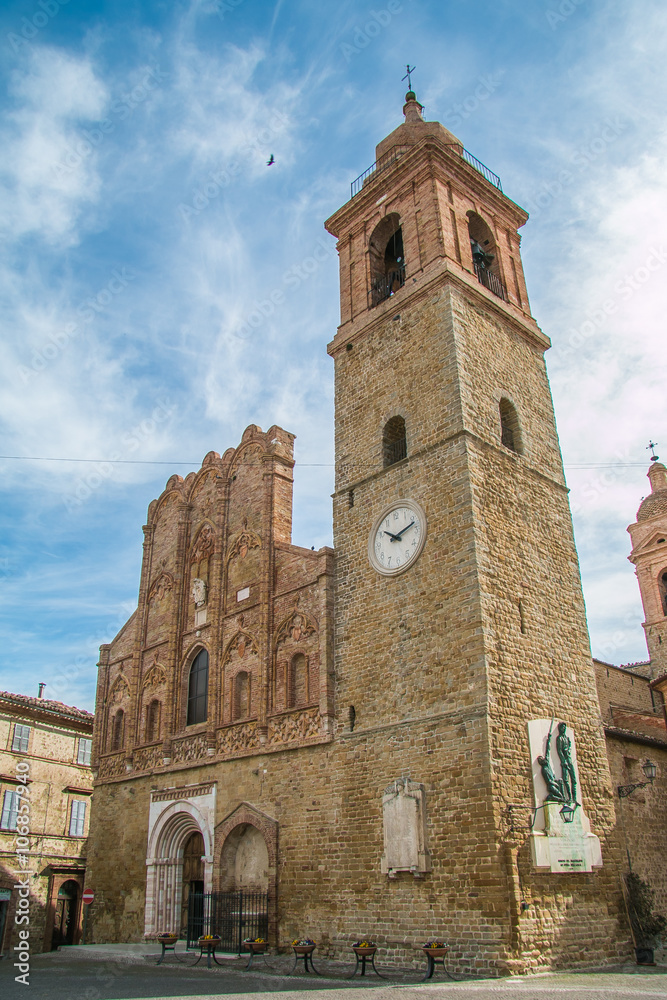 Fototapeta premium Chiesa Collegiata della SS Annunziata a San Ginesio
