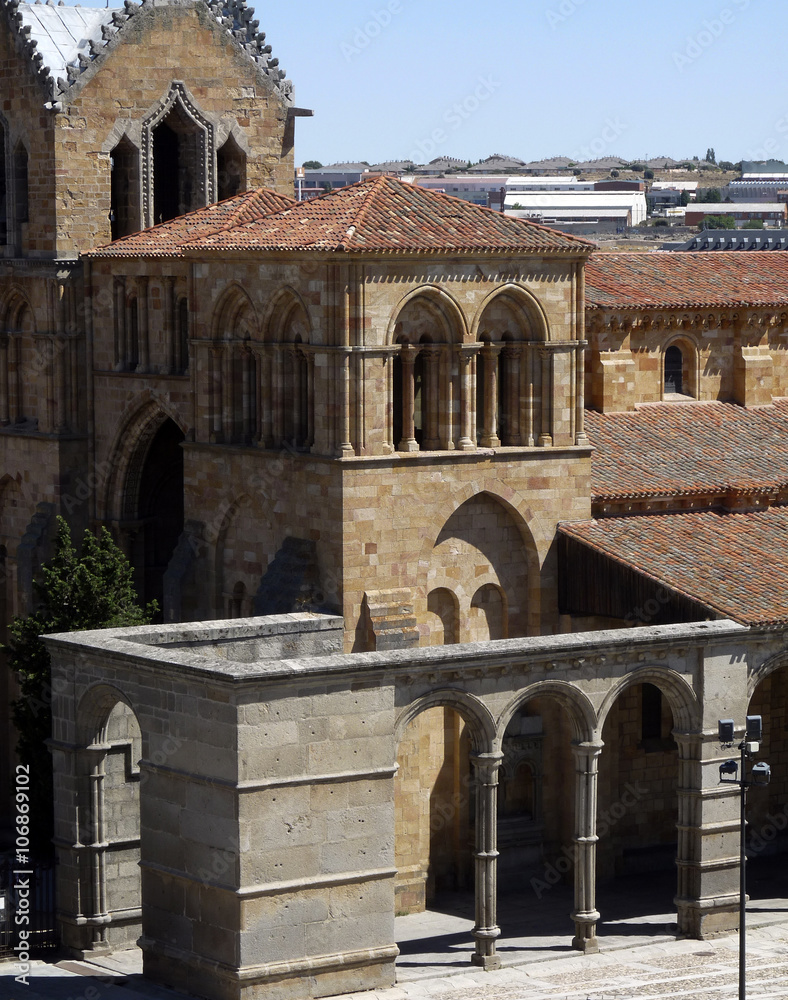 La basílica de los Santos Hermanos Mártires, Vicente, Sabina y Cristeta, más conocida simplemente como Basílica de San Vicente, es un templo románico ubicado en Ávila, España
