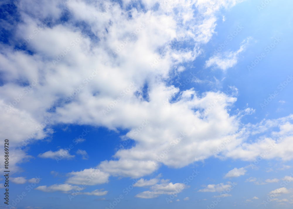 Naklejka premium 南国沖縄の綺麗な夏空