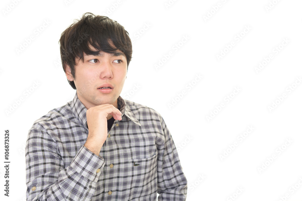 悩む青年 悩む青年