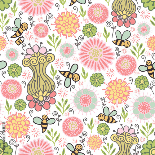 Seamless pattern with bees and flowers