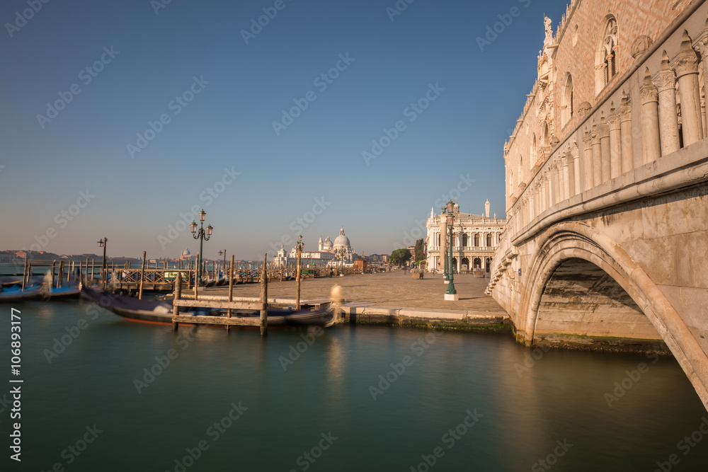 Doge's Palace and Gondola in Vencie