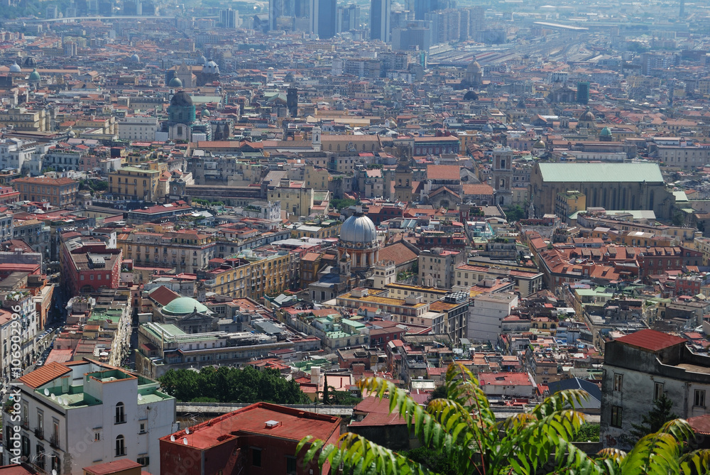 Napoli - Italia, la città di molti colori
