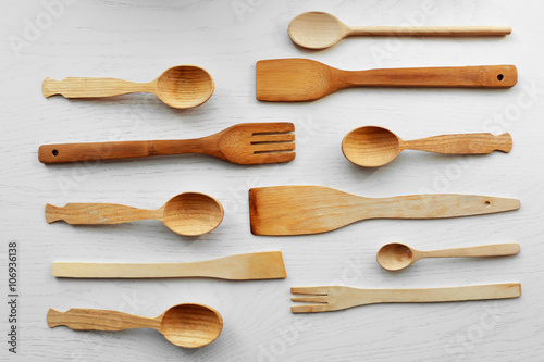 Wooden cutlery set, top view