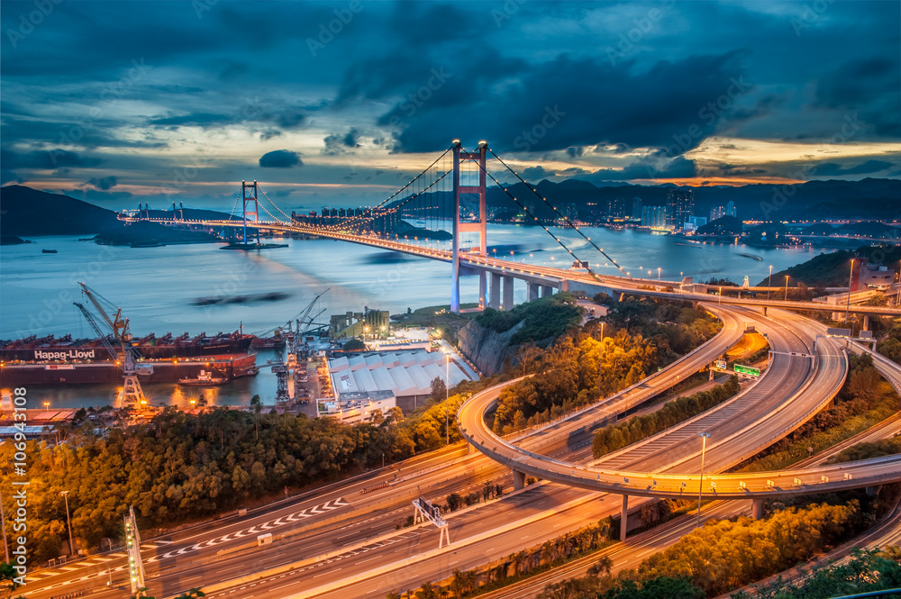 Fototapeta premium Tsing Ma Bridge