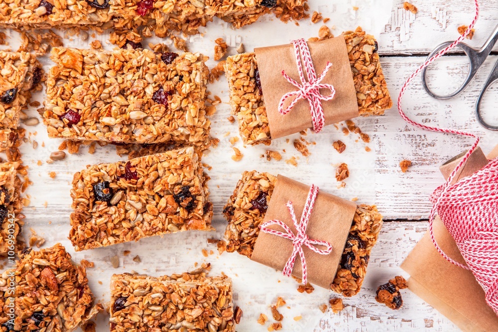 Fototapeta premium homemade protein granola bars