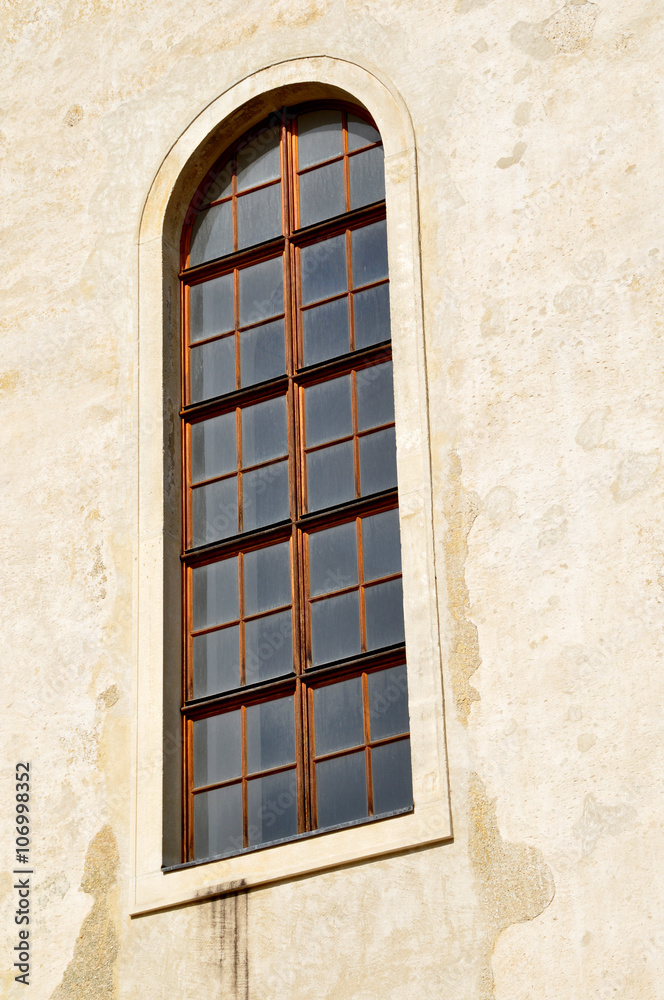 window roman style