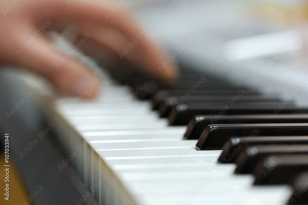 Fototapeta premium Piano with players hands