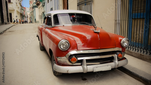 Vintage car in Havana © JoveImages