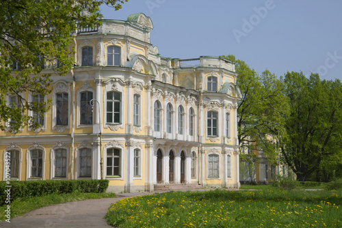A fragment of the façade of the mansion of the Imperial family Znamenka. Peterhof