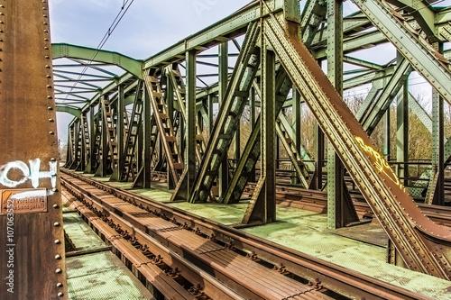 Fototapeta Naklejka Na Ścianę i Meble -  Eisenbahnbrücke aus Stahl