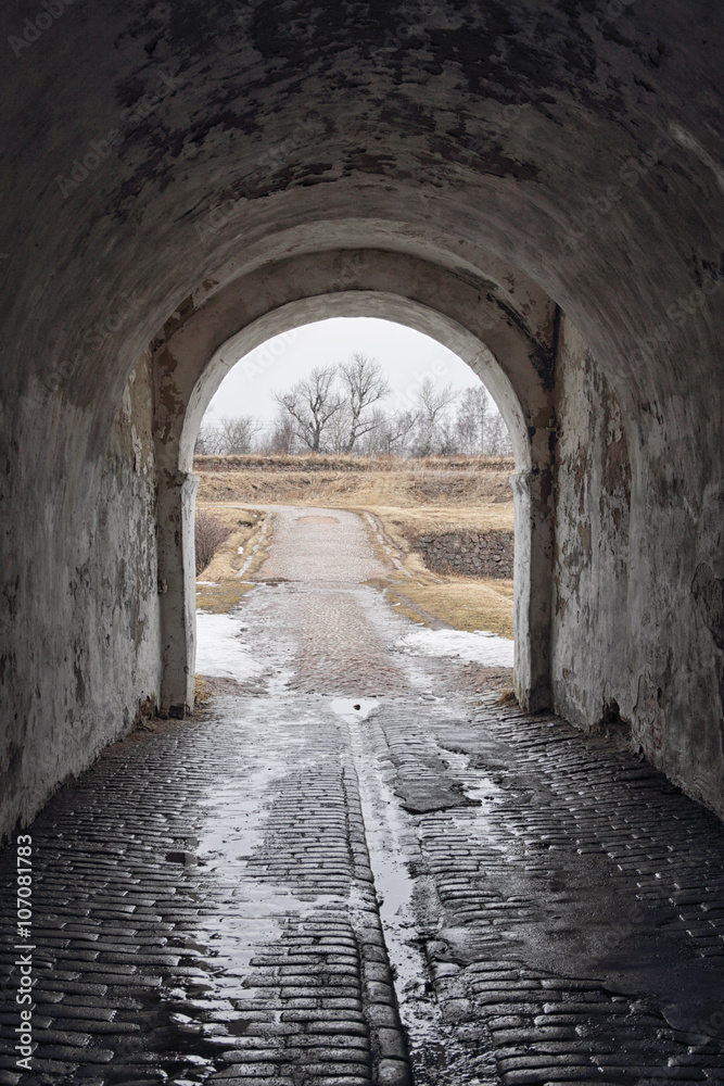 the old road through the arch