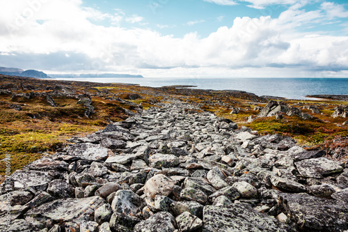 Karrenweg an der Barentssee photo