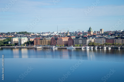 Utsikt över Norrmälarstrand och Stockholm från Skinnarviksber photo