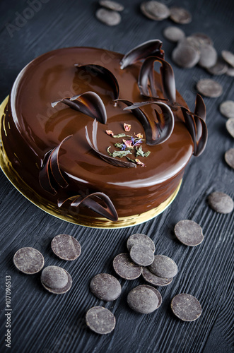 Chocolate cake glazed