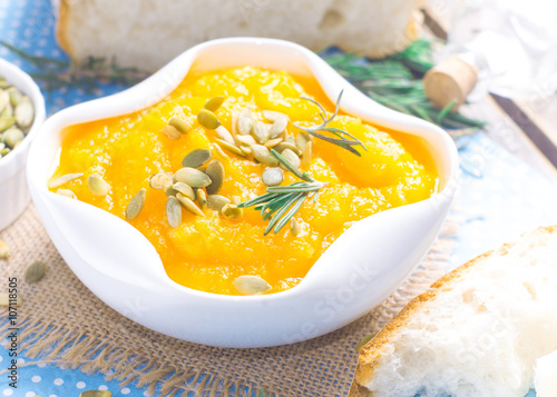 Roasted pumpkin with seeds