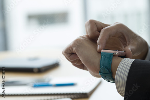 Businessmen have confirmed the smart watch in the office