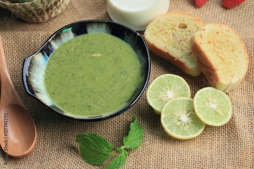 spinach soup with breakfast