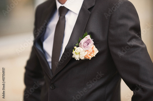 stylish fashion groom, wedding, traditions, boutonniere, classic