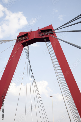 Fototapeta Naklejka Na Ścianę i Meble -  Willemsbrug Bridge in Rotterdam
