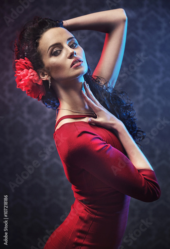 Canvas Print Portrait of a pretty flamenco dancer