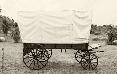 Covered wagon vintage style