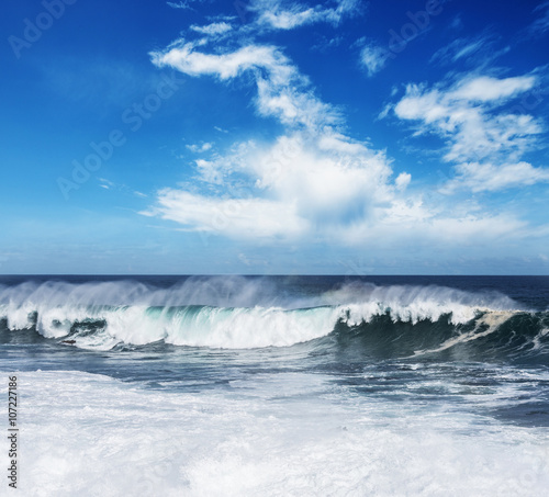 Fototapeta Naklejka Na Ścianę i Meble -  big sea wave