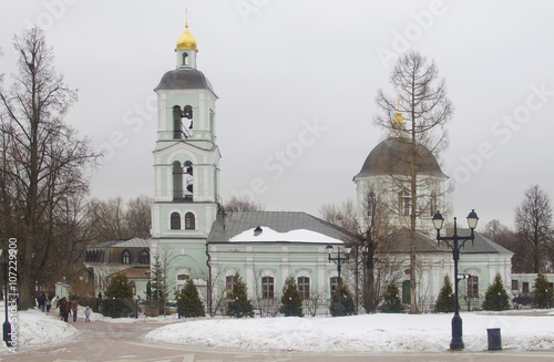 Церковь на территории культурно-исторического центра Царицыно (Москва) © sloshkarev