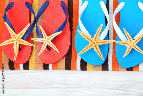 Flip flops and starfish laying.