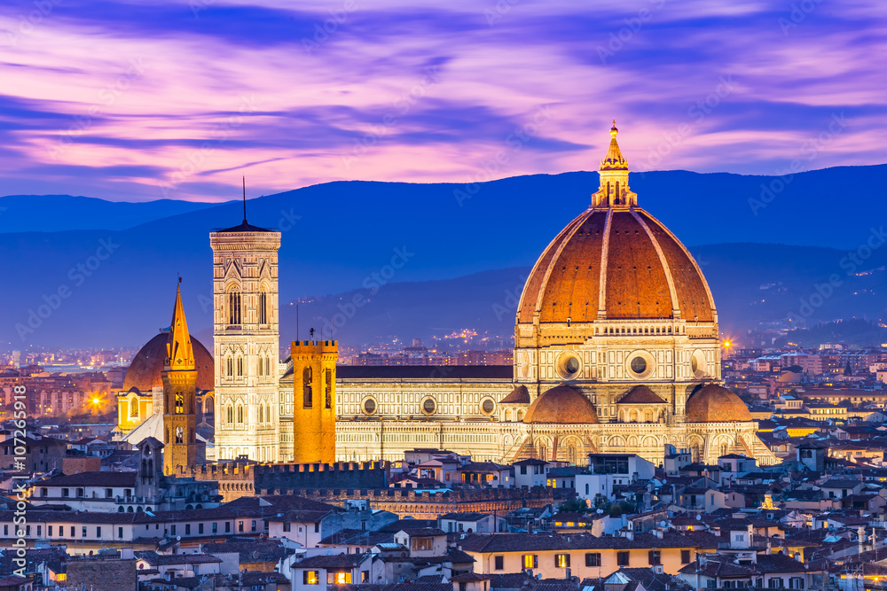 Fototapeta premium Duomo Florence w nocy